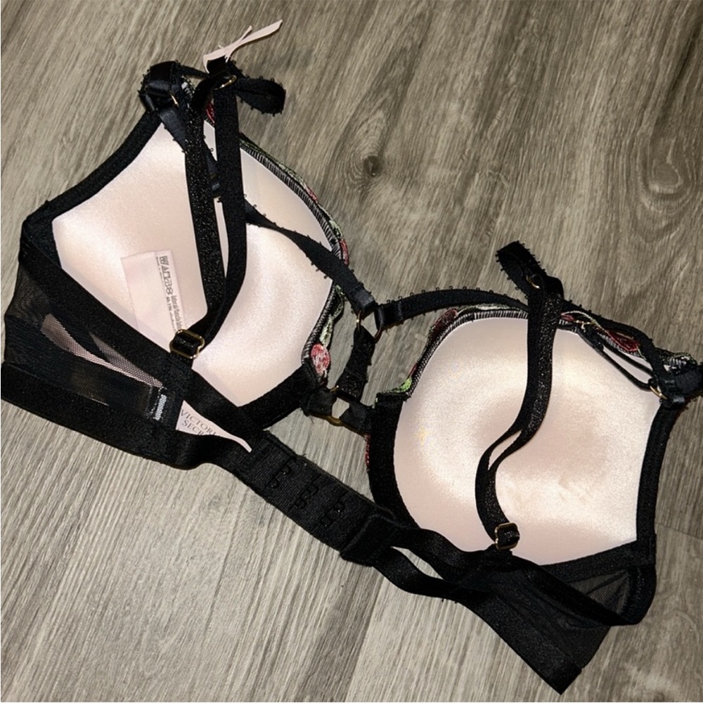Victoria’s Secret VERY SEXY Cherry Embroidery Push-Up Bra - Picture 6 of 9
